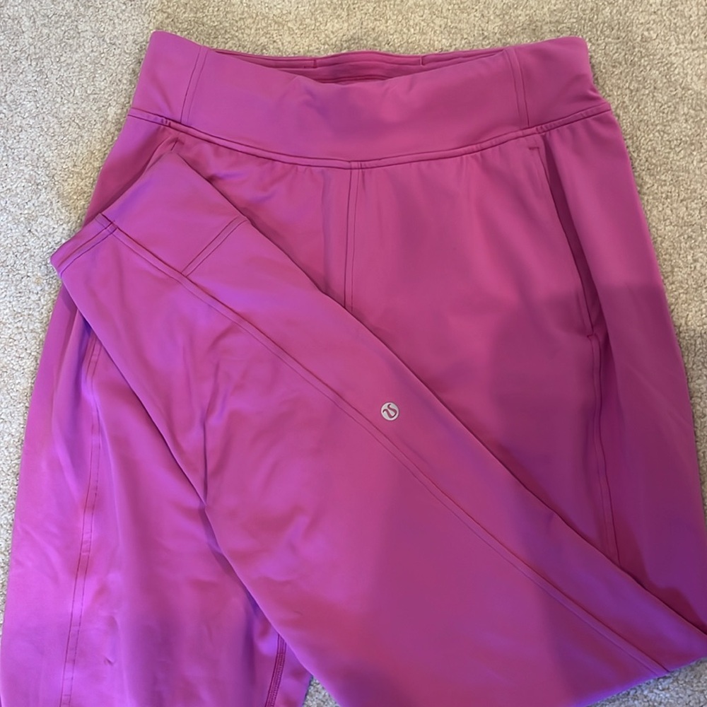 Lululemon hot pink joggers